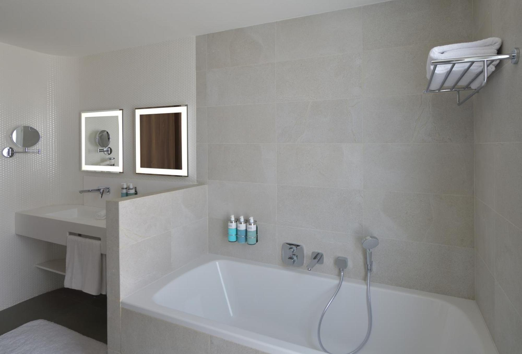 Novotel Lubumbashi Bagian luar foto